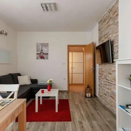 Holiday home Asteria *